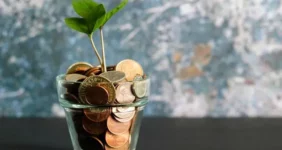 شرایط دریافت وام ۳۰۰ میلیون تومانی برای بازنشستگان (۵ دی)
