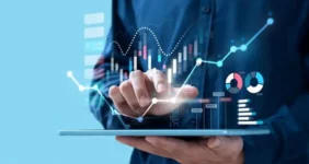 این بازارها در سال ۲۰۲۴ پول پارو کردند | پیش بینی وضعیت اقتصاد در سال جدید