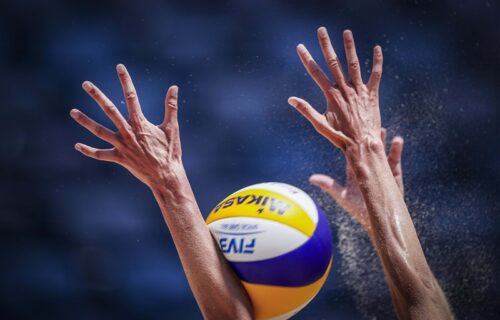 جنجال سیاسی در والیبال ساحلی/ ستاره برزیلی توسط FIVB محروم شد