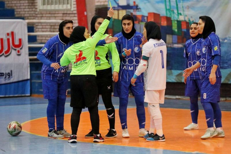 شب بد داوری در لیگ فوتسال زنان؛ هم استقلال هم مشهد شاکی‌اند!