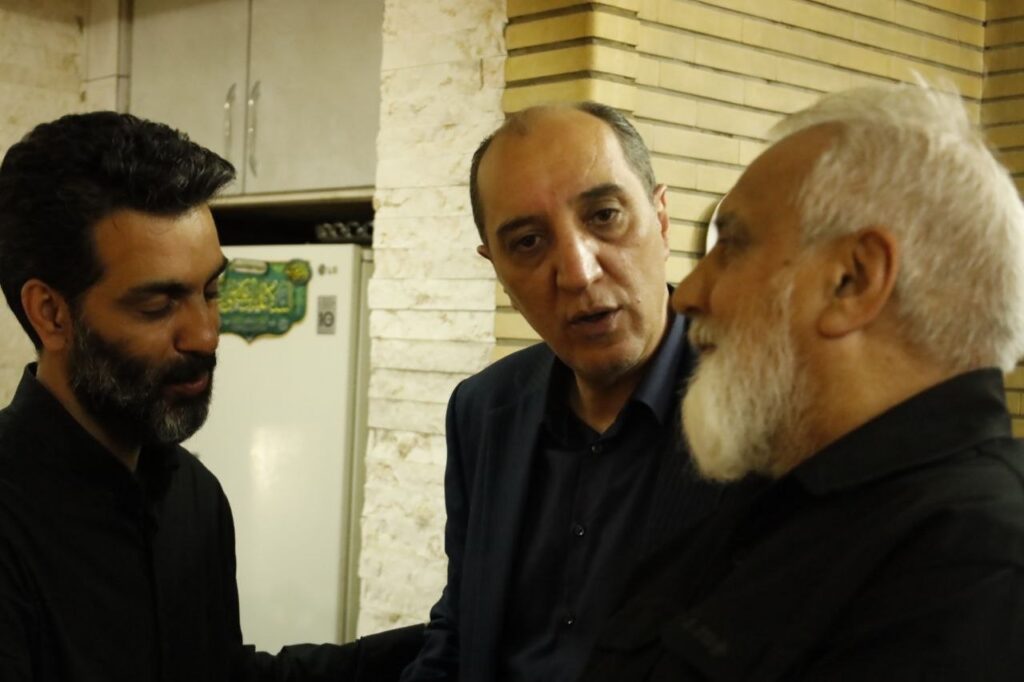 تجلیل از خانواده شهیده «آوین امیرکاشانی»؛ گرامیداشت یاد کوچک‌ترین عضو خانواده ورزش‌های آبی با حضور نایب رئیس فدراسیون