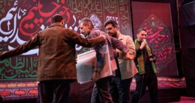 عباس ناصری کاریکاتوریستِ روایتگر جنگ تجلیل شد؛ ۱۰۰ قاب از جنگ رمضان