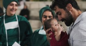 «نیم‌شب» در میان تجمع مردمی میدان ولیعصر (عج) اکران می‌شود