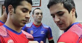 کشاورز: آماده شروع لیگ برتر فوتسال هستیم/ در بلاتکلیفی به سر می بریم