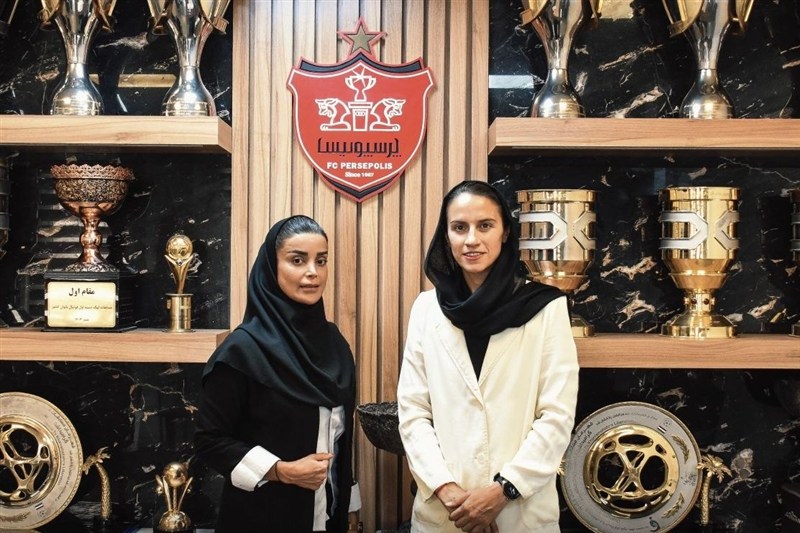 اعتراض «ایستا» به اقدام سرمربی بانوان پرسپولیس: با ما قرارداد داری