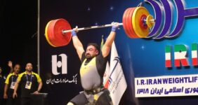 صدرنشینی سپاهان در پایان هفته اول لیگ وزنه‌برداری