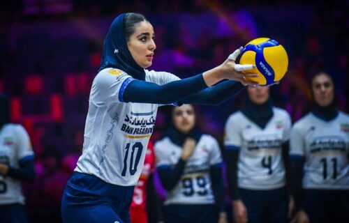 والیبال بانوان قهرمانی آسیا| پیروزی مقتدرانه ایران مقابل عراق