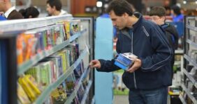 بازگشت طوفانی CD به بازار موسیقی جهان! / وقتی نسل Z تسلیم نوستالژی می‌شود